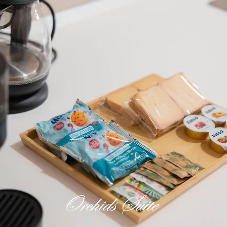 Orchids Apartment Bari