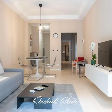 Orchids Apartment *